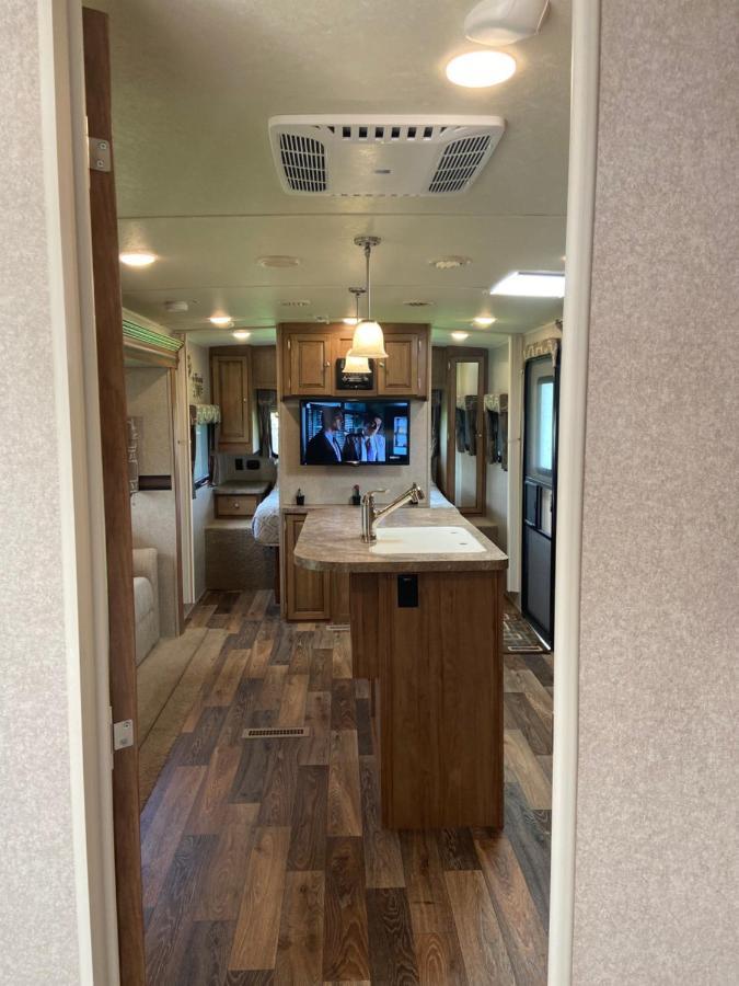 Готель Cozy Camper - Free Parking Маямі Екстер'єр фото